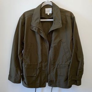 A Loves A Bomber Cotton/Nylon Blend In Excellent Condition Army Green